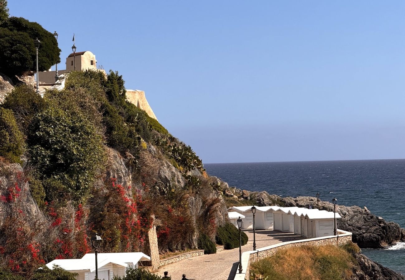 Apartment in Sperlonga - Seaside Penthouse – A View of Elegance
