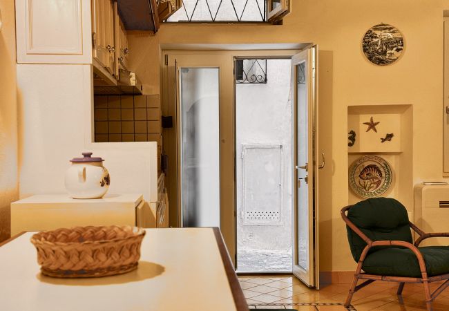 Apartment in Sperlonga - Typical house in the alleys Apartment in Sperlonga - Typical house in the alleys