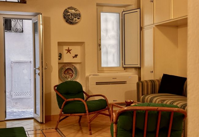 Apartment in Sperlonga - Typical house in the alleys Apartment in Sperlonga - Typical house in the alleys