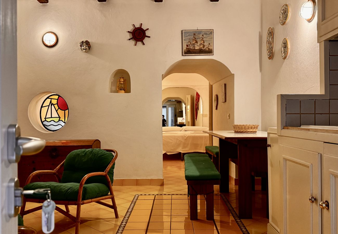 Apartment in Sperlonga - Typical house in the alleys