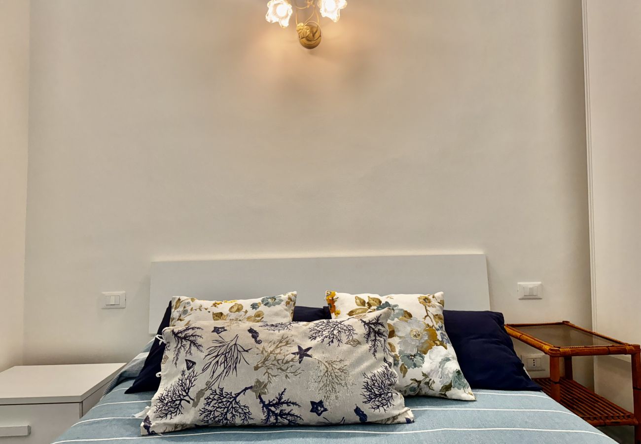 Apartment in Sperlonga - Charming, cozy one-bedroom flat