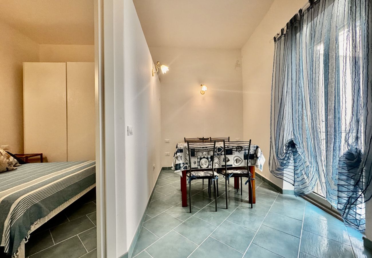 Apartment in Sperlonga - Charming, cozy one-bedroom flat