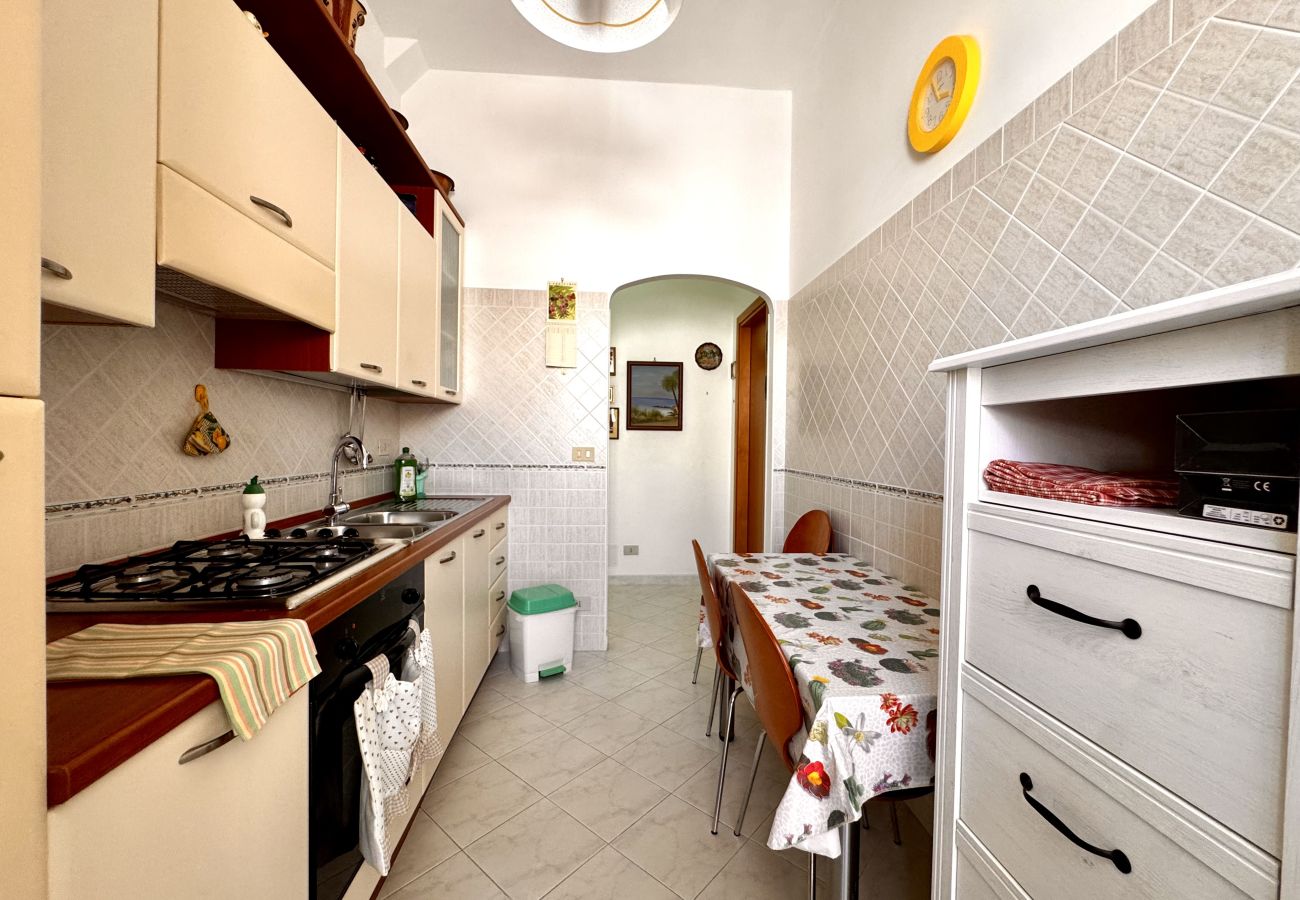 Apartment in Sperlonga - Comfortable apartment 100 mt from the beach 