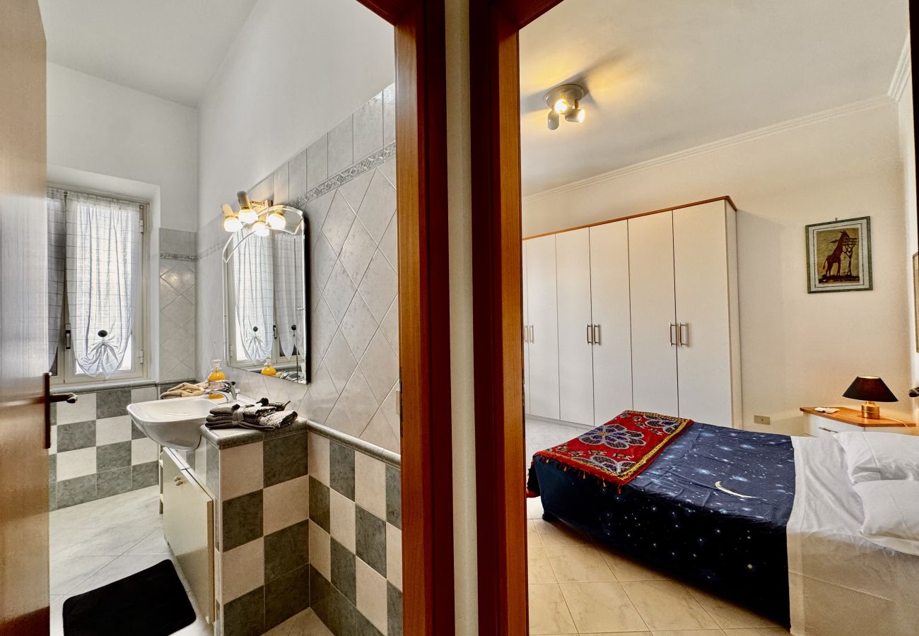 Apartment in Sperlonga - Comfortable apartment 100 mt from the beach 