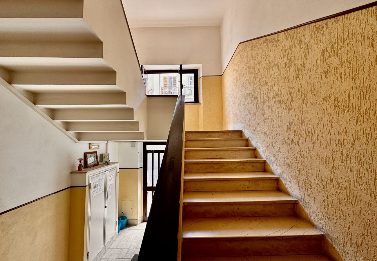 Apartment in Sperlonga - Comfortable apartment 100 mt from the beach 