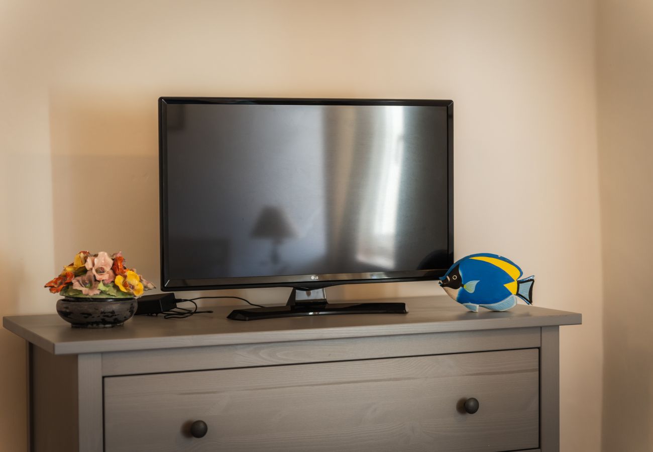 Apartment in Sperlonga - Casa IDIA – Life in the old town alleys with comfort and light