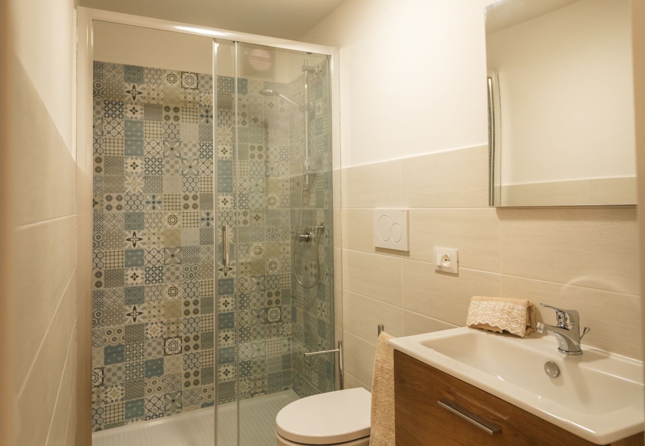 Apartment in Sperlonga - Casa IDIA – Life in the old town alleys with comfort and light