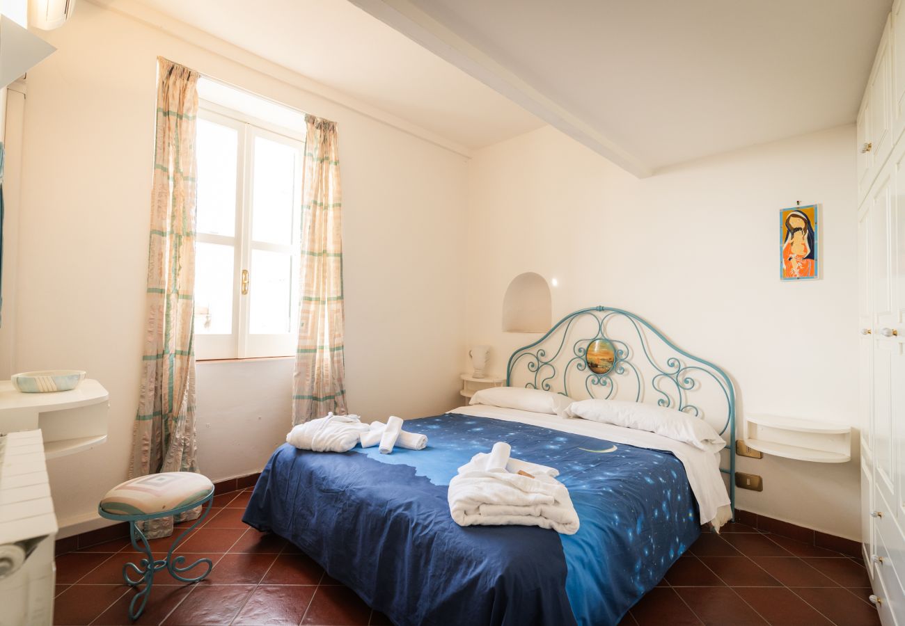 Apartment in Sperlonga - Lovely apartment in the heart of the historic center