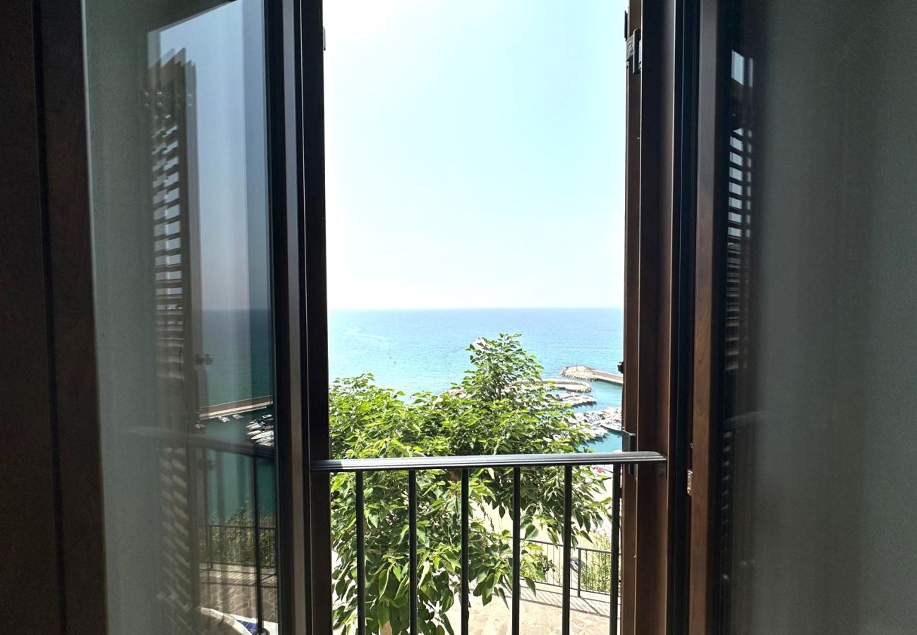 Apartment in Sperlonga - Fantastic apartment with terrace