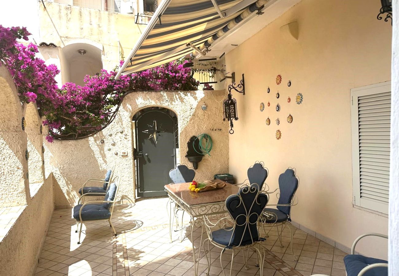 Apartment in Sperlonga - Fantastic apartment with terrace