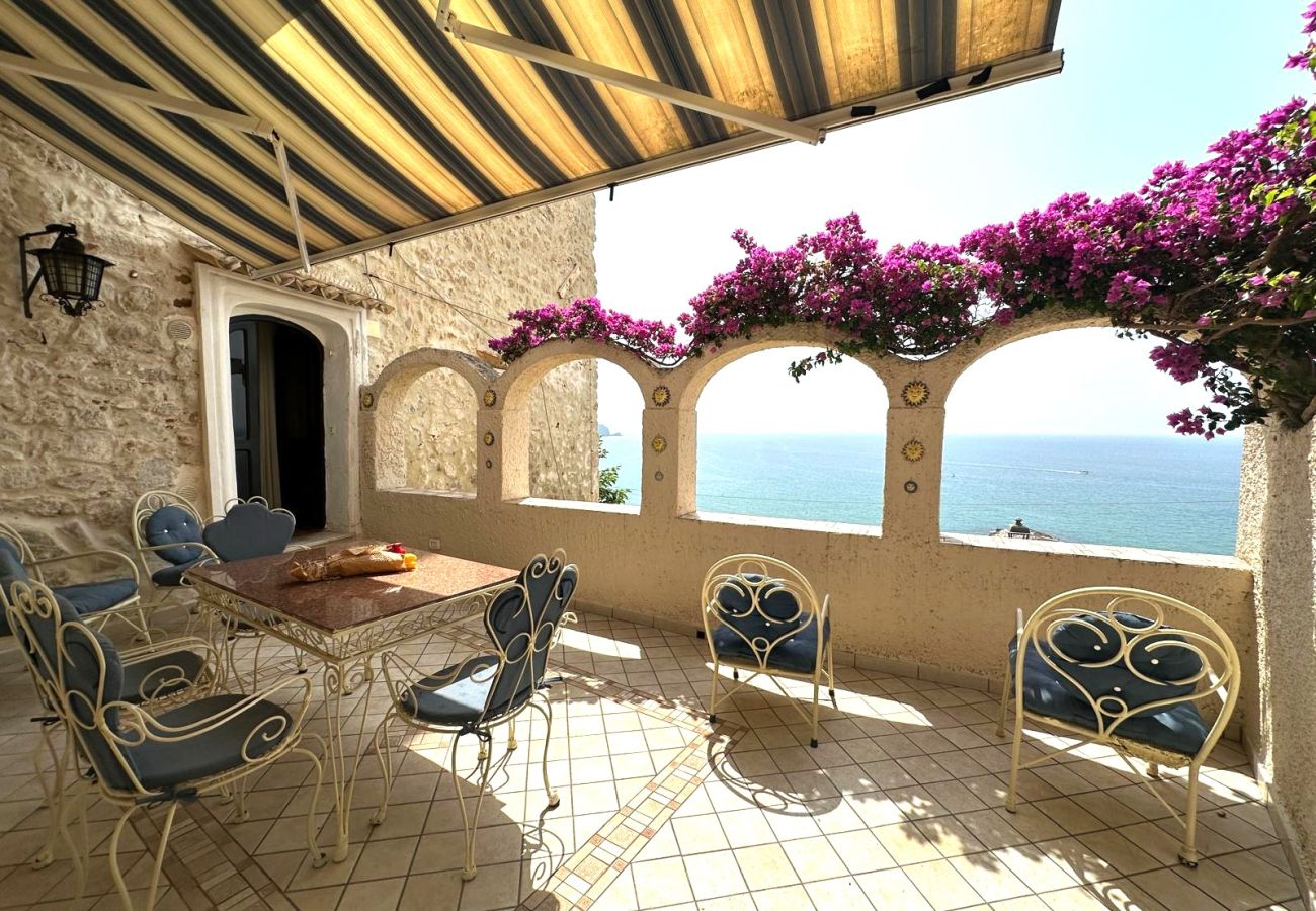 Apartment in Sperlonga - Fantastic apartment with terrace