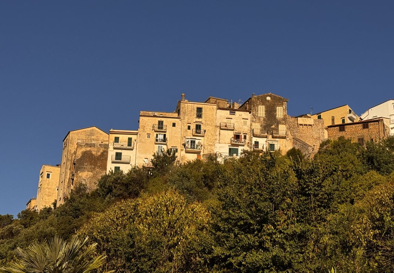 Apartment in Sperlonga - Appartamento con accesso diretto al mare 