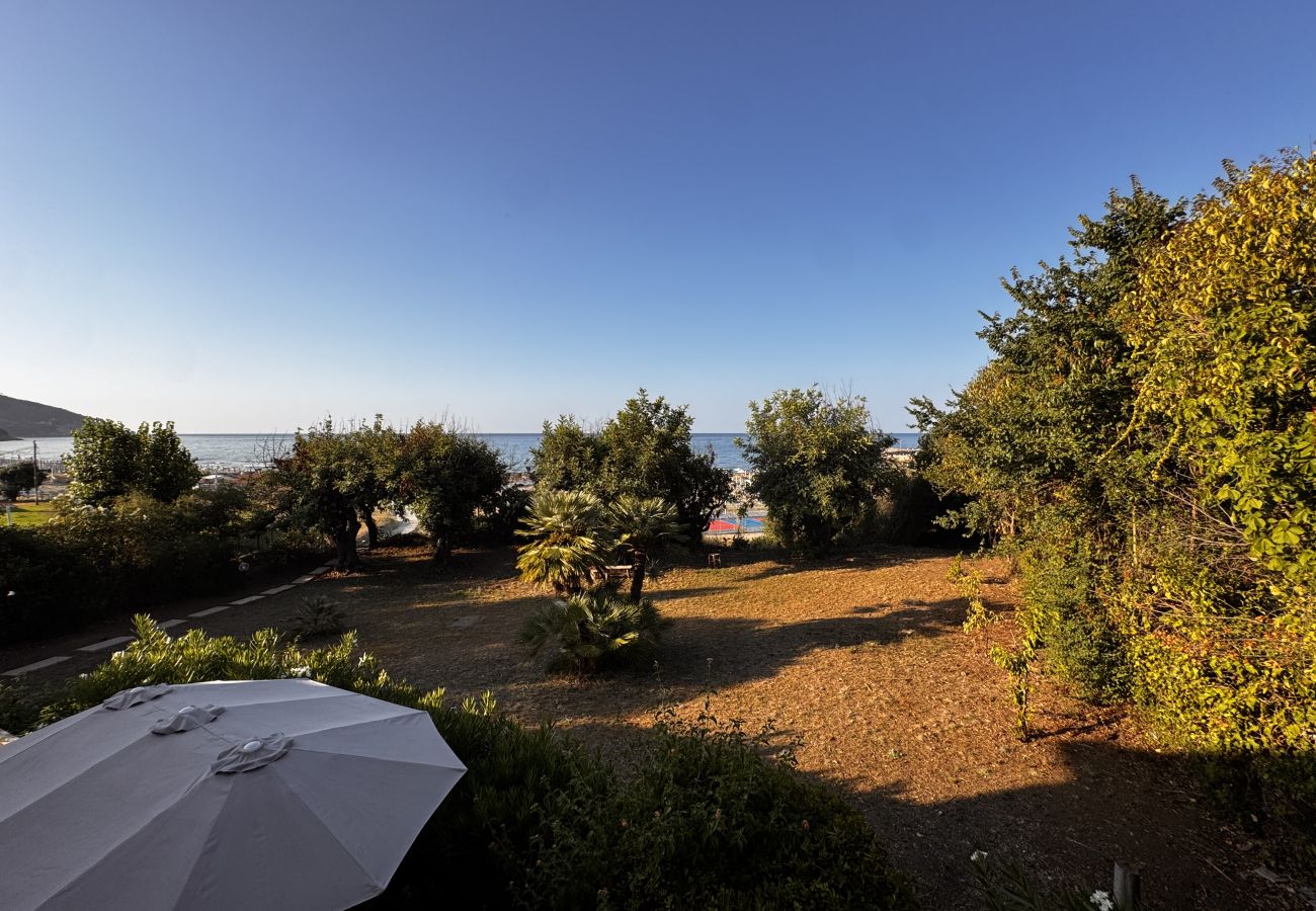 Apartment in Sperlonga - Casa vista mare sul mare 