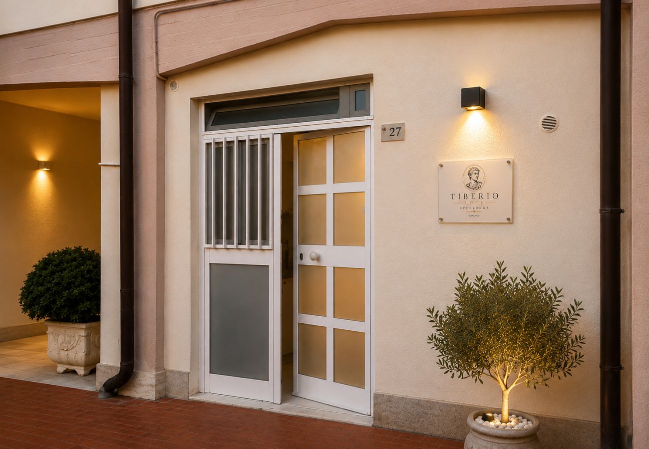 Apartment in Sperlonga - Simple. Stylish. Close to the sea.